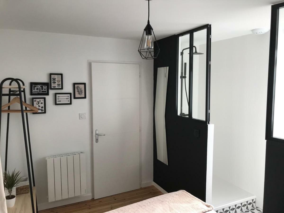 Appartement Au Coeur Du Quartier Historique วานส์ ภายนอก รูปภาพ